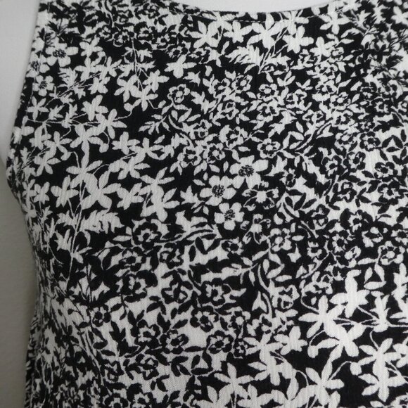 Altar'd State Flowy Floral Sleeveless Peasant Top Womens Medium - Picture 4 of 7